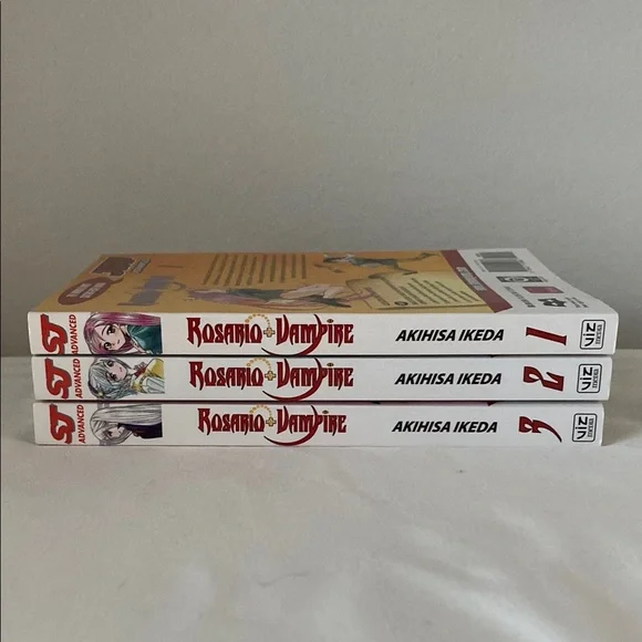 ⚡️SALE!! Rosario + Vampire Manga Set - Picture 3 of 7
